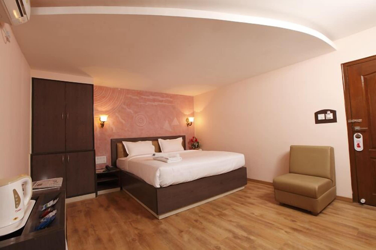 Bedroom 2, Seashell Residency & Restaurant, Bangalore