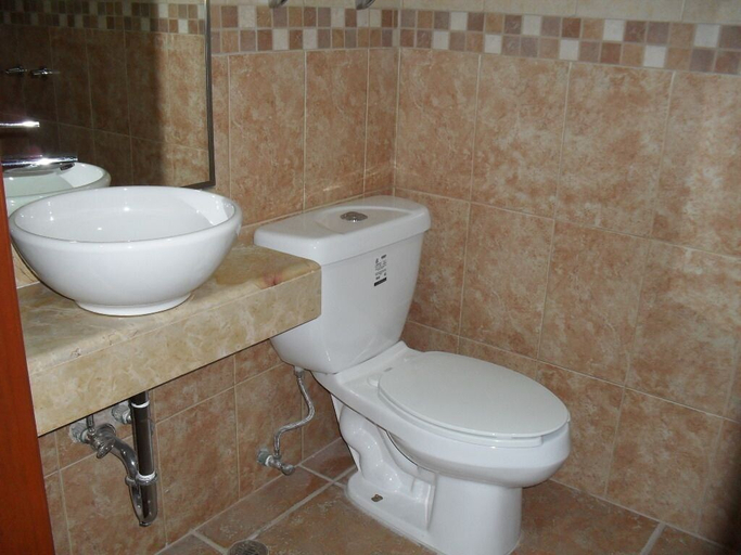 Bathroom 4, Hotel RS, Fortín