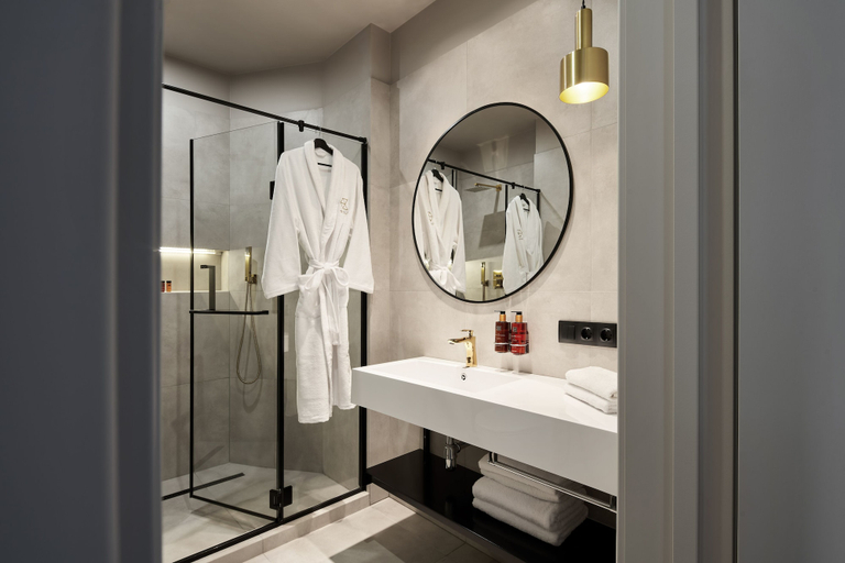 Bathroom 3, Kaleidoscope GOLD, Sankt-Peterburg gorsovet