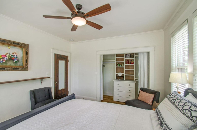 Bedroom 3, Belmont Blvd Bed and Breakfast, Davidson