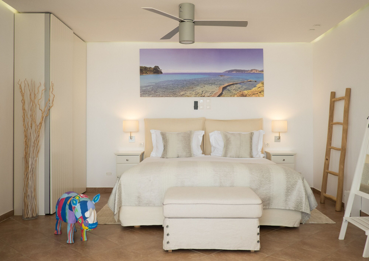 Bedroom 3, The Infinity 180 Luxury Suites - Adults Only, Thessaly