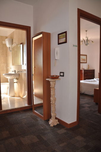 Bedroom 5, B & B La Panoramica, Cosenza