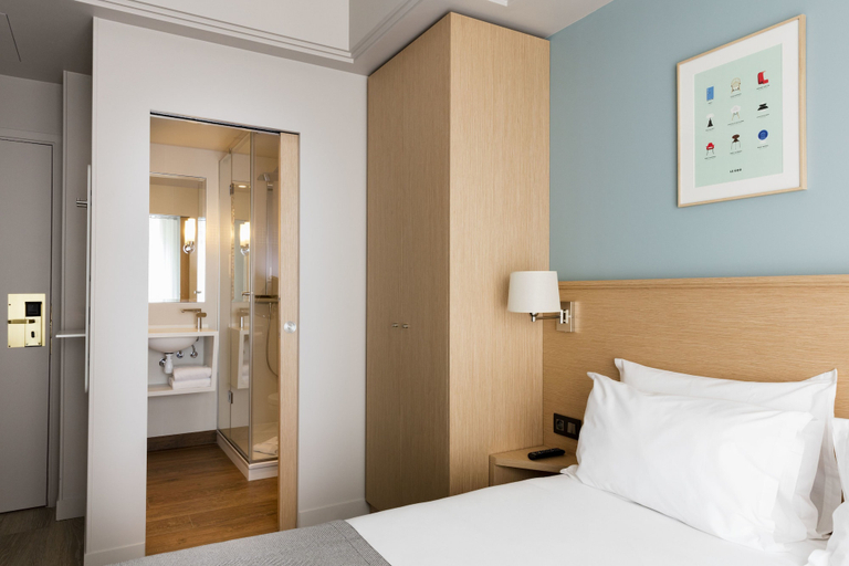 Bedroom 3, Hotel Le Magellan, Paris