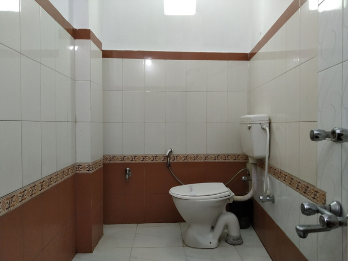 Bathroom 4, Hotel Centre Point Tezpur, Sonitpur