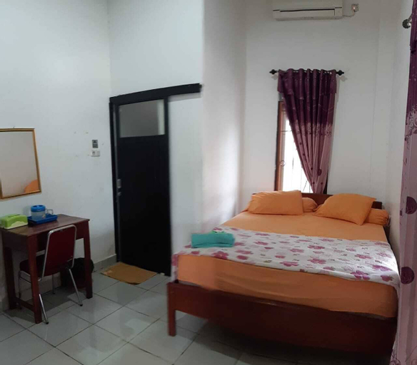 Bedroom 4, Losmen Ibu Hj. Tarjo Palembang, Palembang