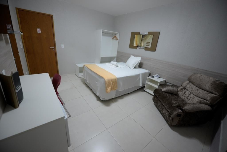 Bedroom 4, Hotel Leon, Barbalha