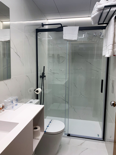Bathroom 3, Hotel Miramar Valencia, Valencia