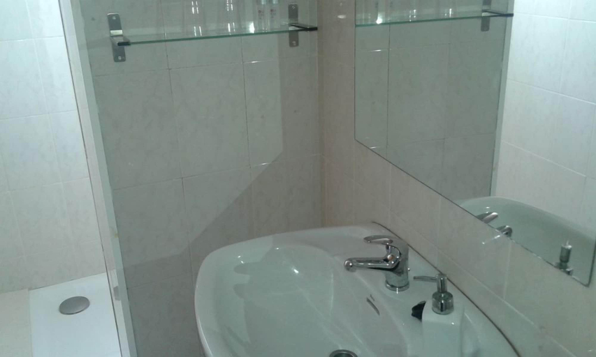 Bathroom 4, Hostal Neus, Castellón