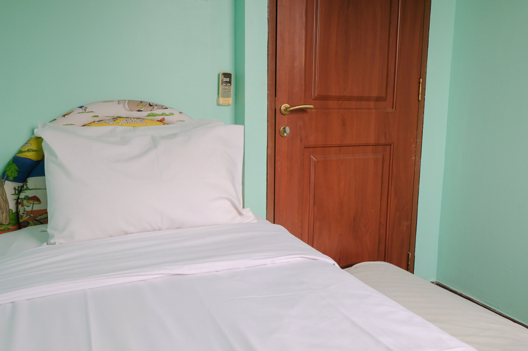 Bedroom 13