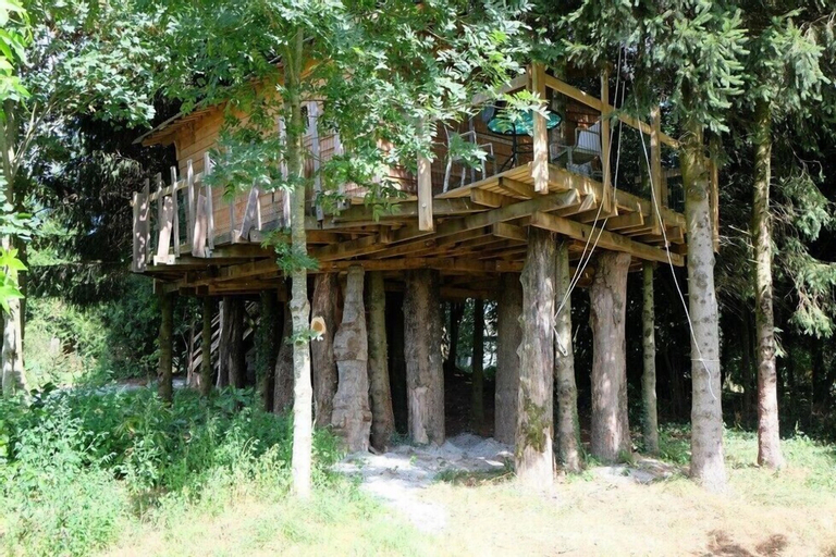 Cabane dans les Arbres - Tree House, Mayenne