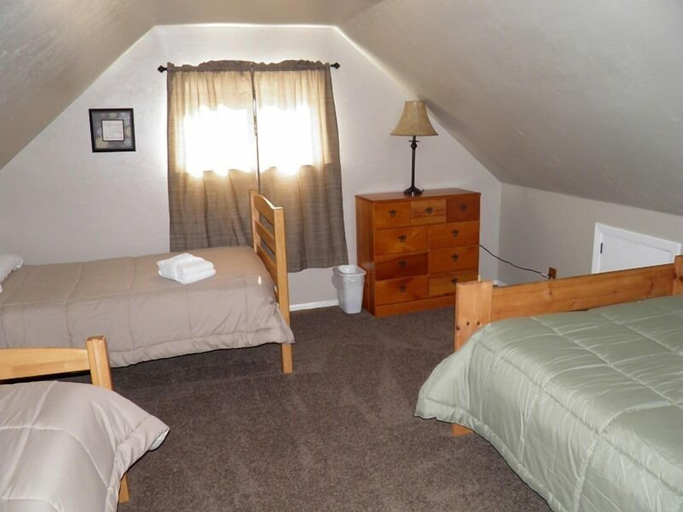 Bedroom 2, 825 Julie Lane, El Dorado