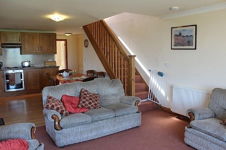 Others 4, Lazy Daisys Farm Cottages, Barnsley