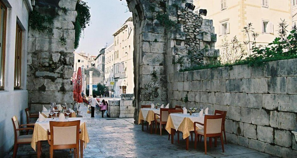 Food & Drinks, Tifani Luxury Rooms, Split