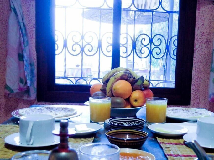 Food & Drinks 4, Les Tajines Bleus, Essaouira