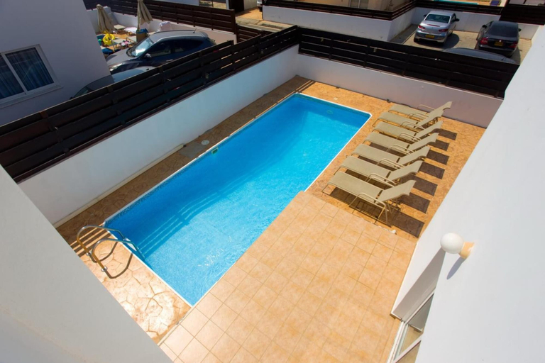 Sport & Beauty 4, Villa Sirina