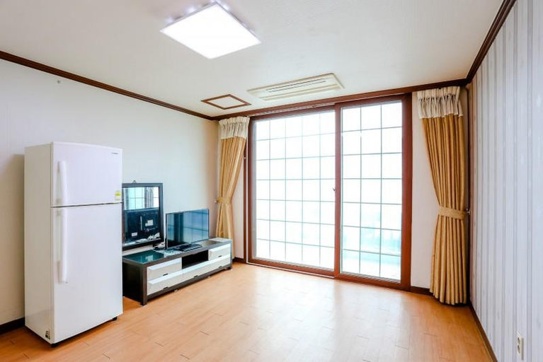 Others 5, Taean Sinduri Park Pension, Taean