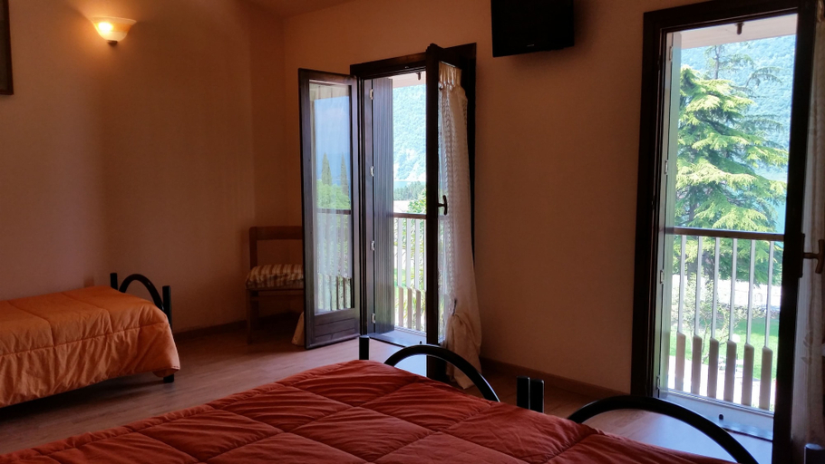 Bedroom 3, Bredina, Brescia