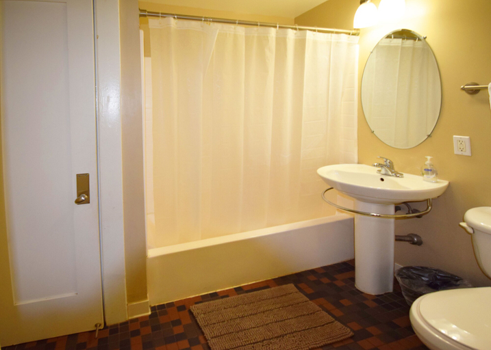 Bathroom 2, Awesome Stay in Hollywood Blvd, Los Angeles