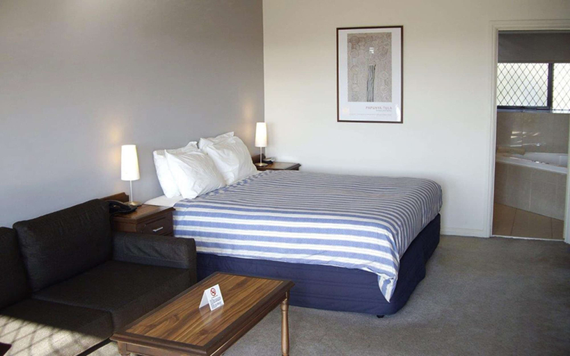 Bedroom 4, Best Western Plus The Tudor-Box Hill, Melbourne