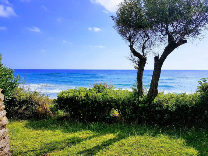 Others 5, Menigos AB4G no50 Beachfront 2 Bdr Apt, Ionian Islands