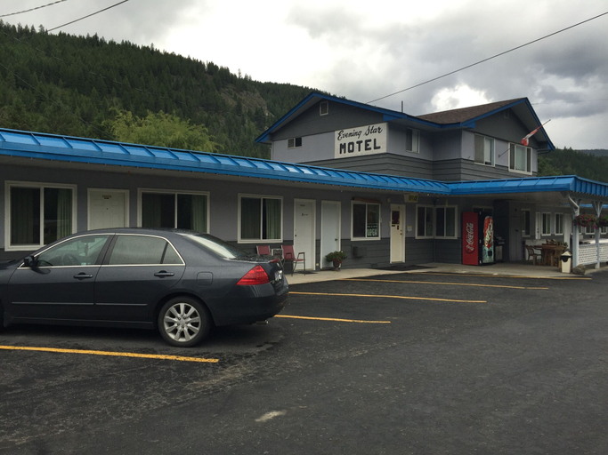 Exterior & Views 2, Evening Star Motel, Kootenay Boundary