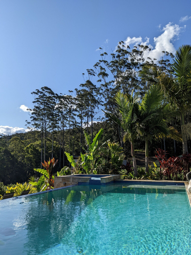 Sport & Beauty 3, La Rocher Eco Retreat, Tweed - Pt B