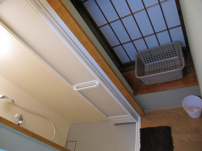 Bathroom 5, Dyeing and Hostel NAKASHIMAYA - Caters to Women, Kumamoto