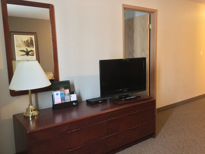 Others 5, Super 8 by Wyndham Portage La Prairie MB, Division No. 9