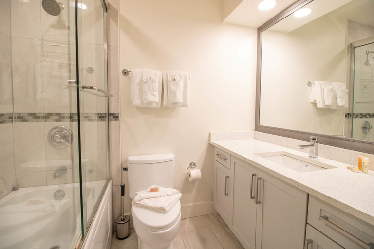 Bathroom 5, Whistler Blackcomb VR Hearthstone Lodge, Squamish-Lillooet