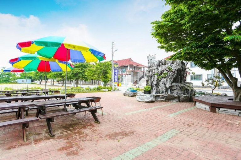 Others 4, Taean Sinduri Park Pension, Taean