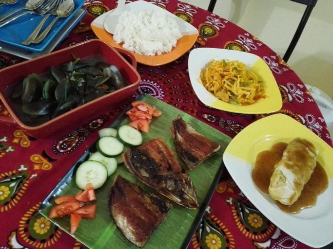 Food & Drinks, Happy to Mingle Hostel @ Manila Airport, Parañaque