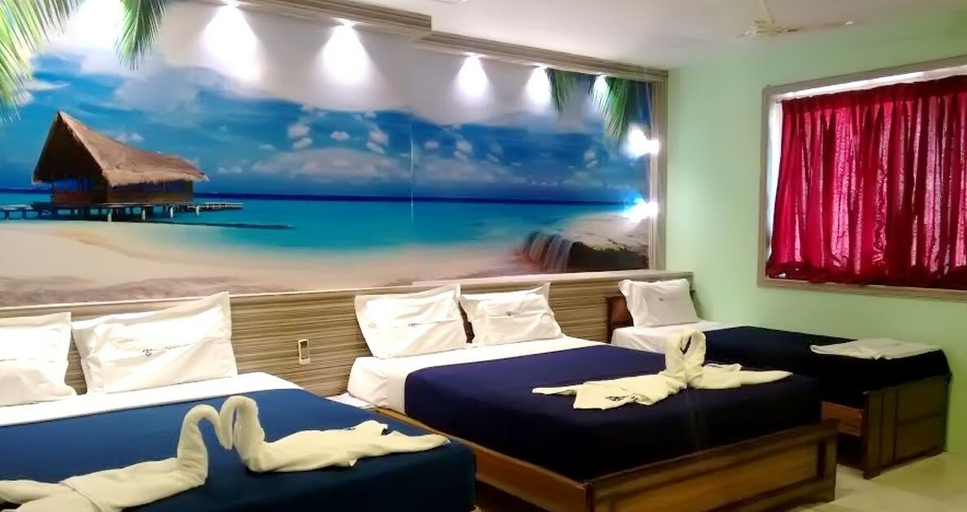 Bedroom 2, Hotel Manickam Grand, Kancheepuram