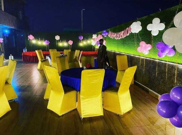 Food & Drinks 5, Hotel Kian by JMD Group, Delhi