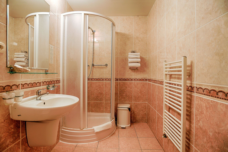Bathroom 3, Ensana Vila Trajan, Pieštany