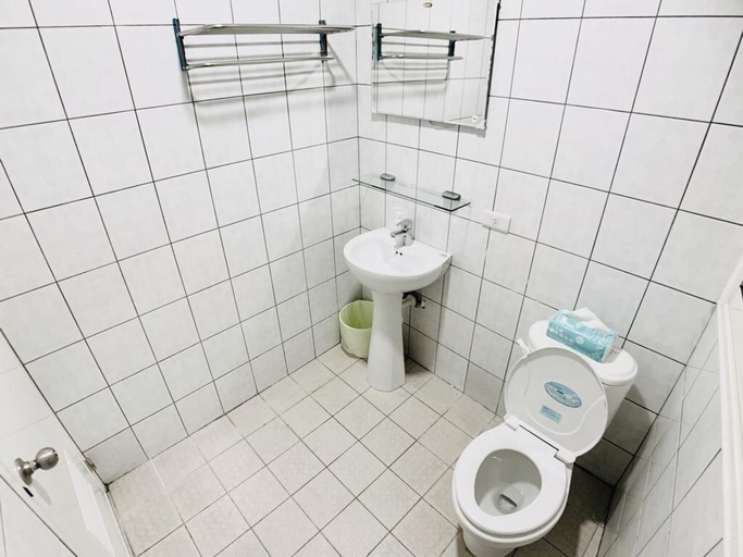 Bathroom 4, Lazy Bone, Hsinchu City