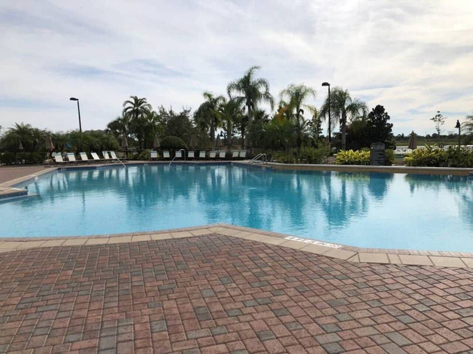 Sport & Beauty 5, Tideview 44 · Walk TO Convention! Modern. Universal& Disney, Orange