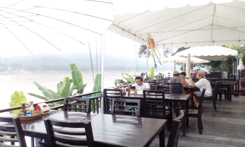 Food & Drinks
