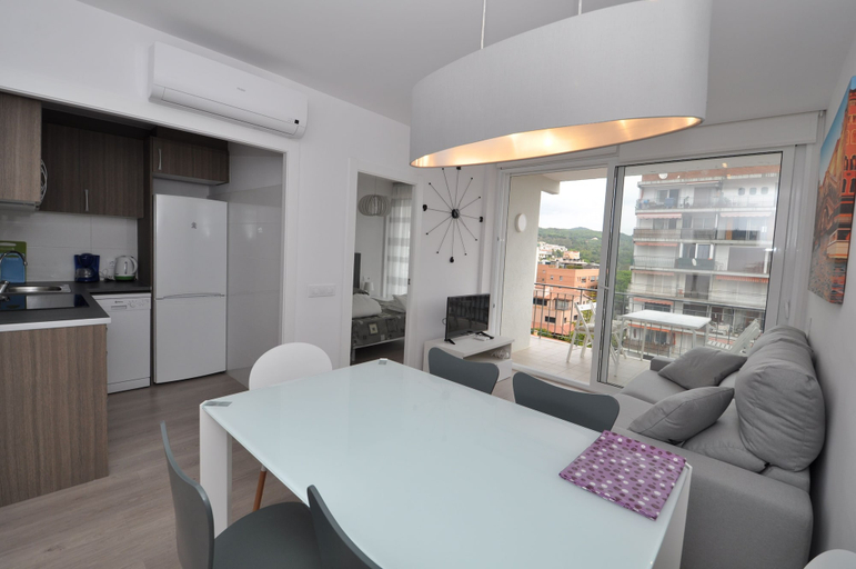 Others 4, Apartamento Sun Village, Girona