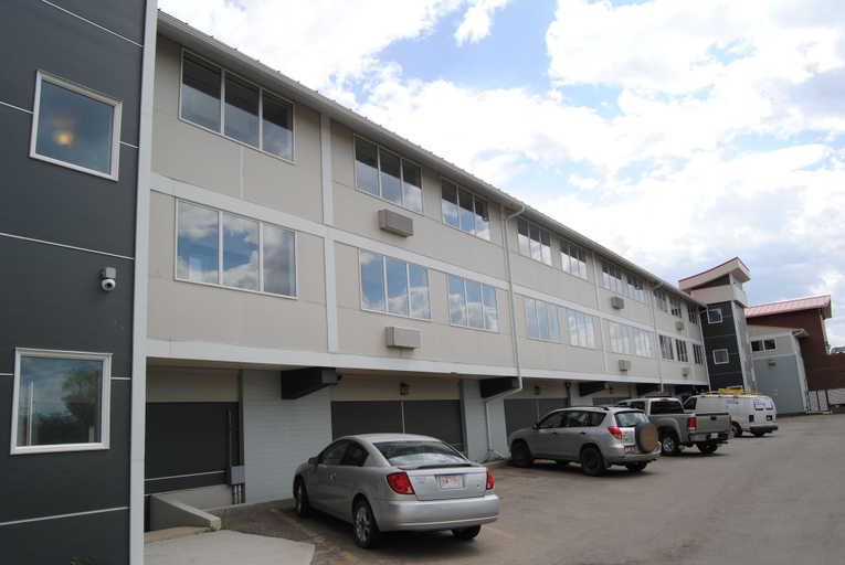 Exterior & Views 2, Economy Inn, Division No. 11