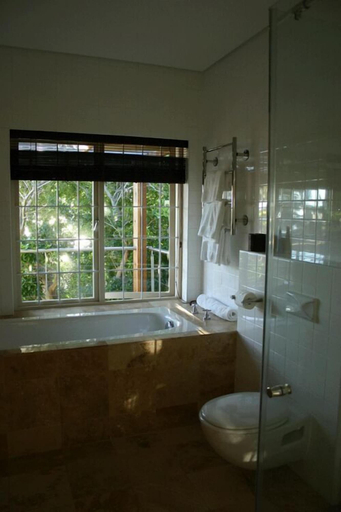 Bathroom, Atlantic House, City of Cape Town