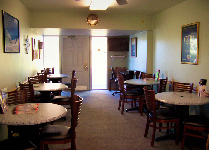 Food & Drinks, Jade Tree Cove, Horry