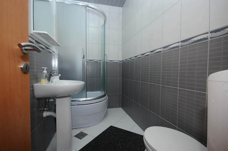 Bathroom 3, Andjela Apartments