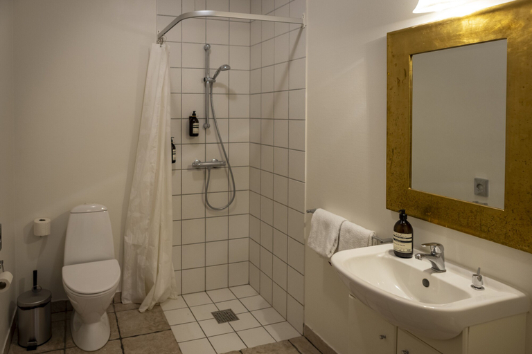 Bathroom 3, Sonnerupgaard Gods, Lejre