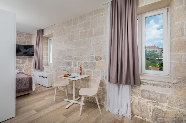 Others 5, Mediterra residence, Split