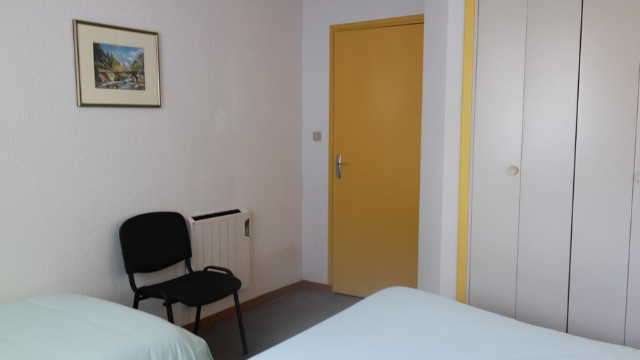 Bedroom 2, Appart'Hôtel Le Tulipier, Aveyron