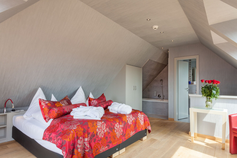 Bedroom 3, Hotel Pabst, Aurich