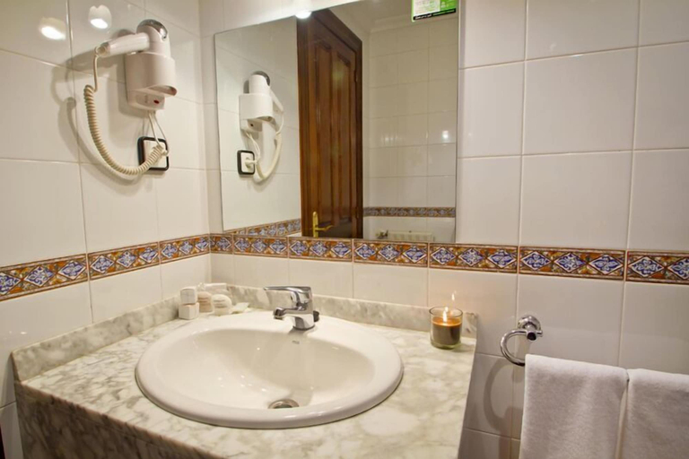 Bathroom 4, Apartamentos Capriccio, Cantabria