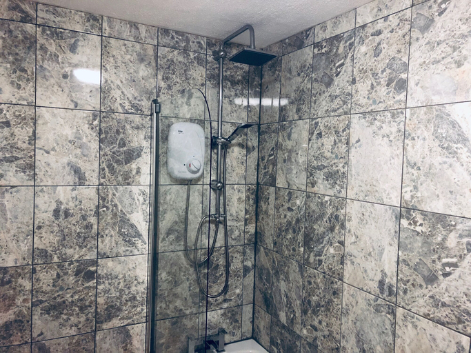 Bathroom 4, Membly Hall Hotel, Cornwall