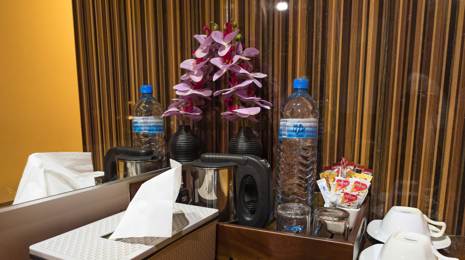 Food & Drinks 5, LVIS blancura, Baa Atoll