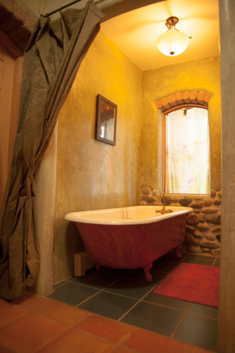 Bathroom 3, Maison de Terre, Delta